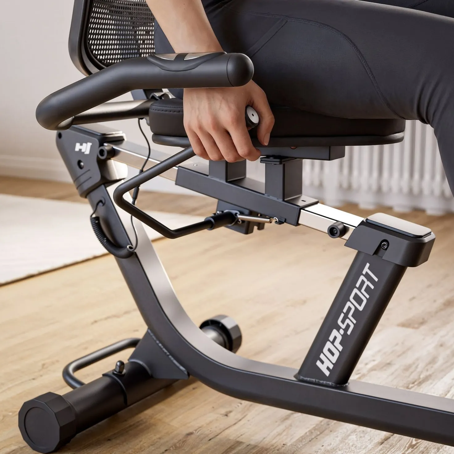 Rower leżący elektryczno-magnetyczny HS-4500L Arkil czarny-złoty
