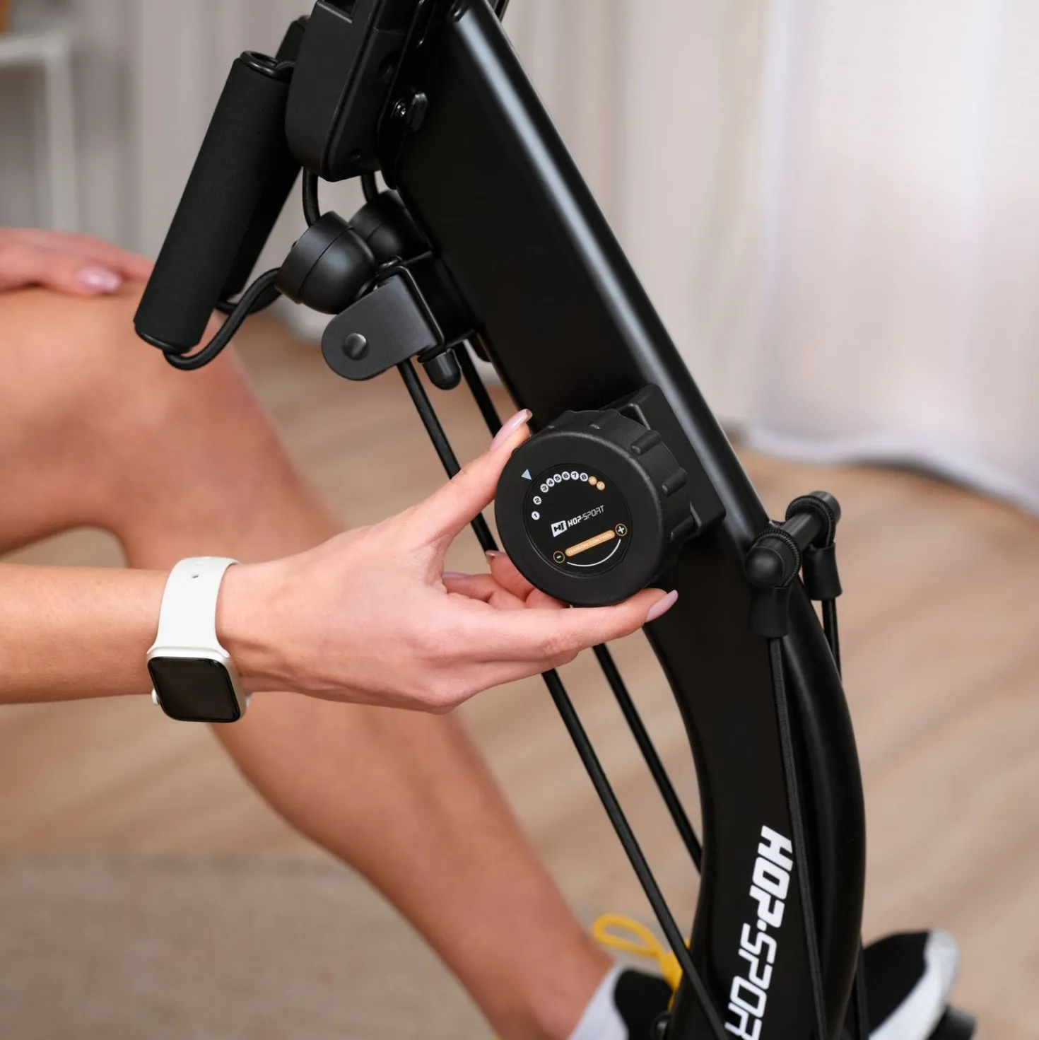 Rower leżący magnetyczny HS-045 Volt złoty
