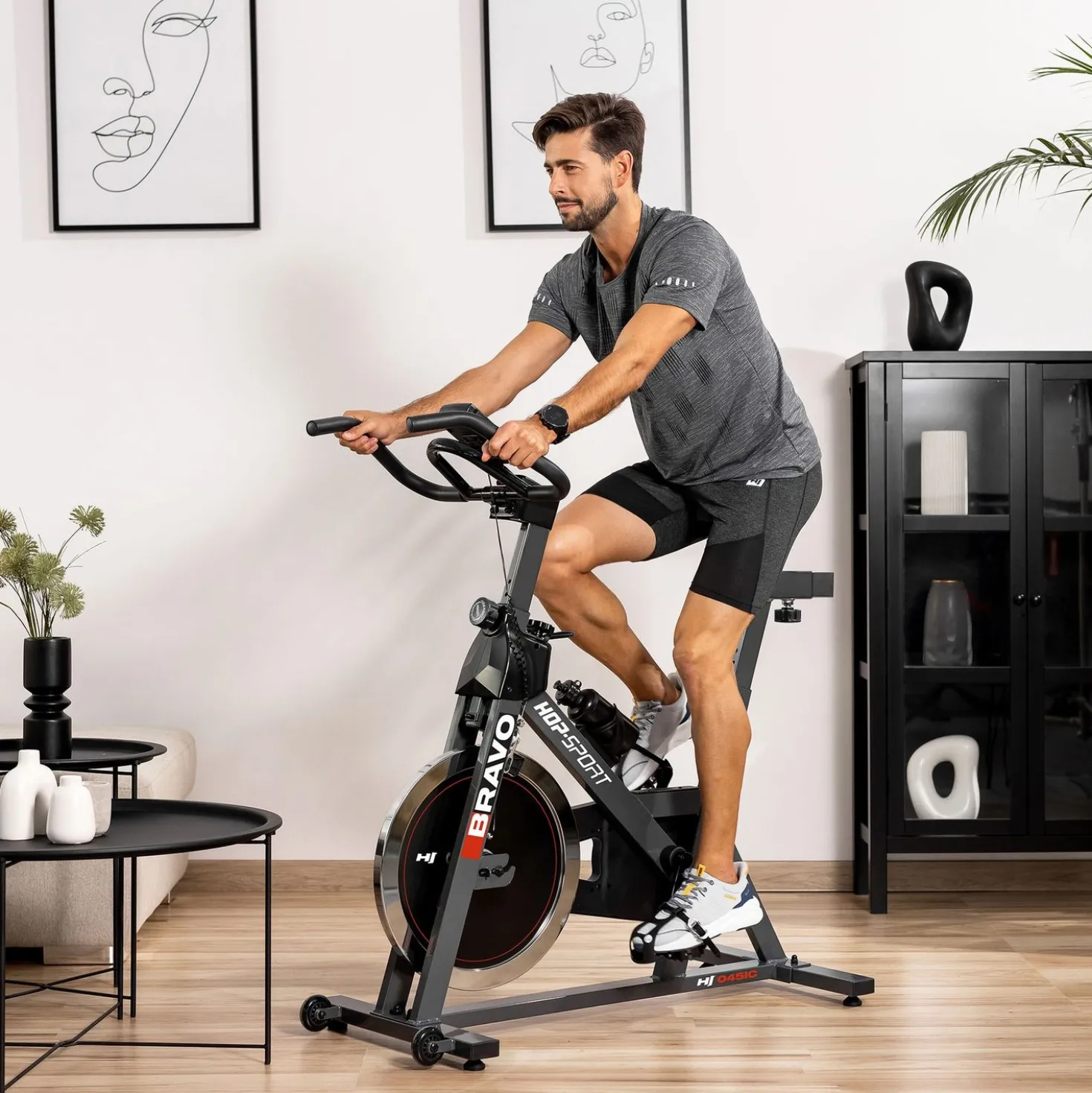 Rower spiningowy Indoor Cycling HS-045IC Bravo czarny