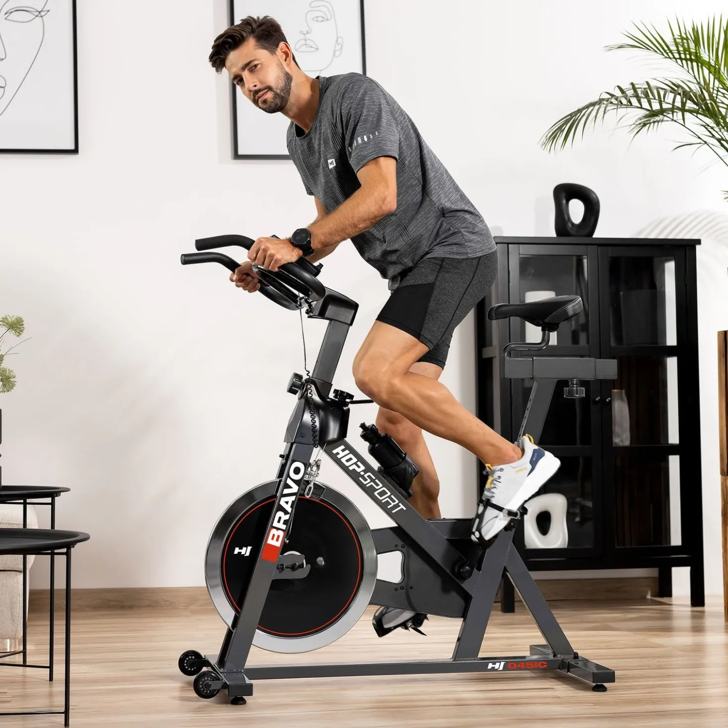 Rower spiningowy Indoor Cycling HS-045IC Bravo czarny