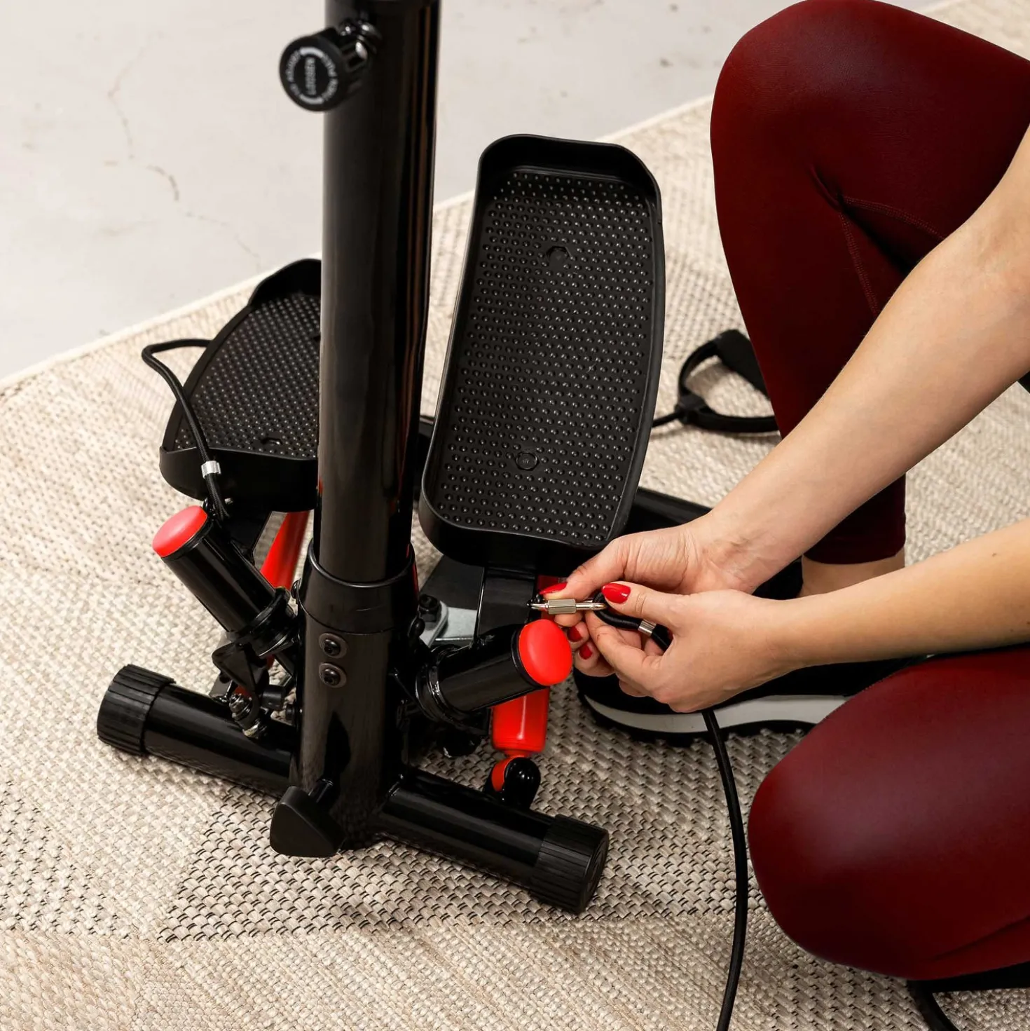 Stepper skrętny z kolumną HS-055S Noble czerwony